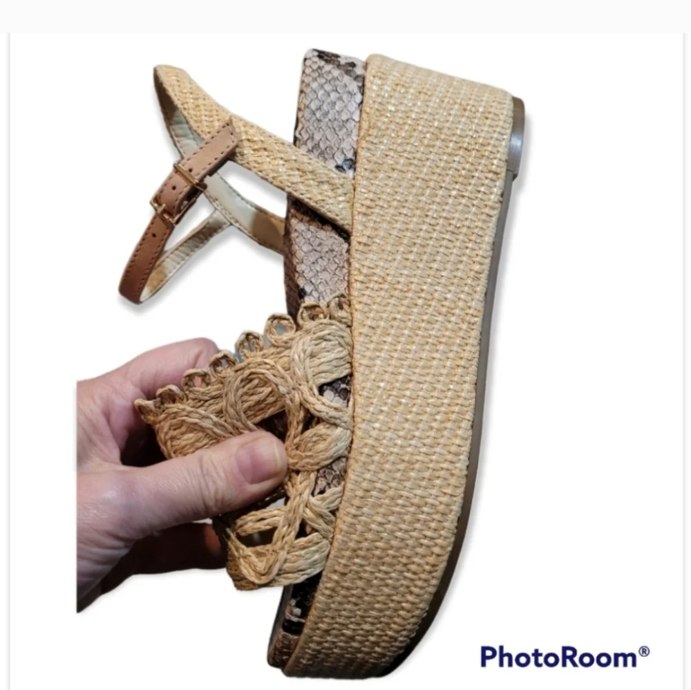 Jessica Simpson Camilia Rattan Wedge Platform Sandal Snake Print Ankle Strap 6.5